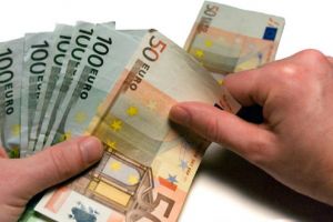 Medicii vor fi scutiţi de impozitul pe venit din 2019