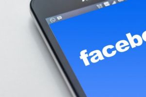 News Feed-ul ar putea dispărea de pe Facebook. Cu ce ar putea fi înlocuit
