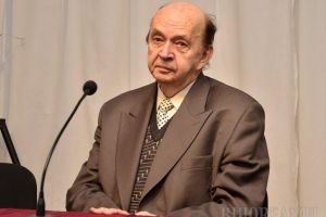 Adevărat a înviat! „Ilustrul academician” Mircea Ifrim a ieşit în faţă ca să-l laude pe Florian Bodog