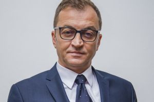 Jurnalul politic! CINE NU ESTE ÎN „JURNALUL POLITIC” NU EXISTĂ!…