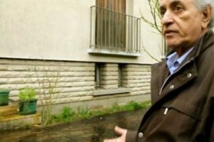 Fabuloasa poveste a casei OCUPATE de ROMI şi a MUSULMANILOR ARESTAŢI pentru că au eliberat-o