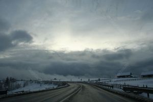 Avertizare meteo de vânt, ploi, lapoviţă şi ninsoare