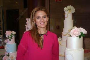 Cofetăriile Cristina schimbă moda deserturilor de nuntă. Dulciuri fabuloase la Bistriţa Mariage Fest (FOTO)