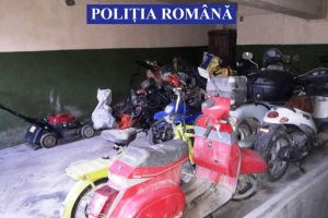 Constanta. Perchezitii domiciliare ale politistilor de la Transpoturi. Un autoturism, un ATV si mai multe motoscutere, confiscate