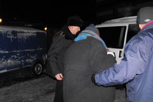 6 persoane au fost reţinute pentru 24 de ore după percheziţiile de ieri de la CAS Gala’i