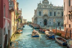 Canalele din Veneţia au SECAT. Oraşul arată ÎNFIORĂTOR. Foto în articol