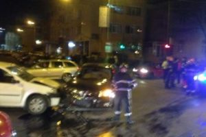 Familie rănită în accident la Piteşti