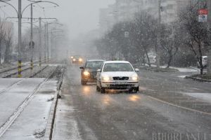 Vreme rea în Bihor: Ploi şi ninsori viscolite în acest sfârşit de săptămână