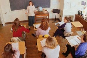 Regimul de acordare a sporurilor pentru condiţii de muncă în învăţământ, actualizat de Guvern