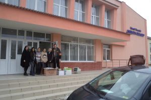 Donaţie de carte pentru elevi din Republica Moldova