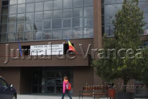 Ministrul Justiţiei, aşteptat la bilanţul Tribunalului, nu a mai ajuns la Focşani