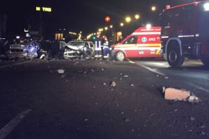 Accident violent azi-noapte, la Selgros
