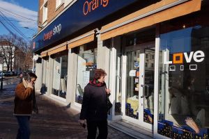 Sediul Orange din centrul Sucevei, închis o lună şi jumătate