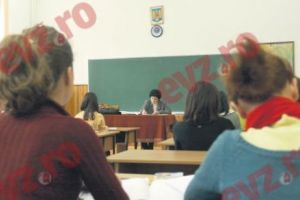 România ar putea avea încă o LIMBĂ OFICIALĂ! Care sunt MOTIVELE şi cine a propus TOTUL