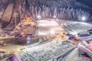 Povestea celui mai MARE labirint de gheaţă din lume. Foto în articol