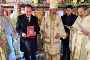 Alexandru Pugna a primit Ordinul ”Sf. Martiri Năsăudeni”. IPS Andrei, oaspete la Budurleni