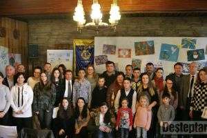 Alte două cluburi Lions au acordat premiile în concursul „Afişe pentru Pace”