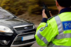 Şofatul fără drept de şoferie, un nou hobby în Reşiţa?