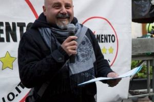 Un POLITICIAN din ITALIA cu posibile legături MAFIOTE, mare BĂTĂUȘ de ROMÂNI