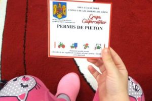 Poliţiştii de la Secţia 2 din Piteşti au dat în mintea copiilor