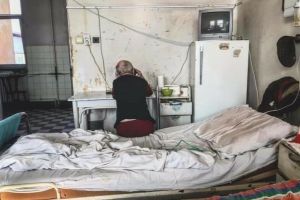 Spital sau lagăr? Într-un spital din Timişoara, pacienţii au şanse să se îmbolnăvească şi mai tare