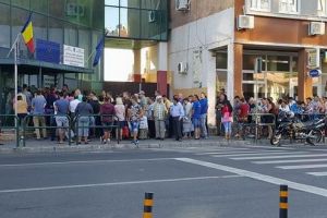 VIDEO: Se caută soluţii pentru îmbunătăţirea condiţiilor de lucru la Paşapoarte şi Permise