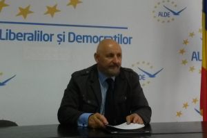 Mircea Purcaru DĂ DE PĂMÂNT cu PNL şi USR: „Continuă să afecteze grav imaginea României”