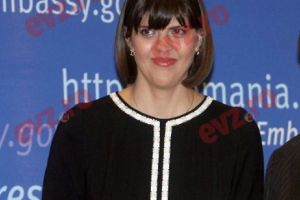 Ipoteză-bombă: Dosarul Microsoft, „aruncat în aer” pentru a nu se ajunge la achiziţiile de pe vremea lui Kovesi şi Macovei