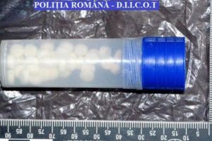AZI – La puşcăria din Mioveni, heroina se vinde la porţie
