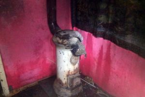 Fetiţă de 6 ani, rănită într-un incendiu provocat chiar de ea şi un alt copil