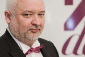 De ce Asfaltul sau Curcubeul ne-ar deranja cu o întrebare existenţială despre Târgu-Mureş…?!