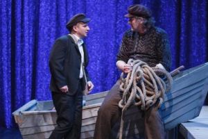 RECENZIE. „Schilodul din Inishmaan” se mişcă excelent