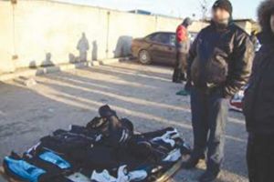 Amenzi pe banda rulanta, vanzatorilor din Obor! Hainele contrafacute, principala problema