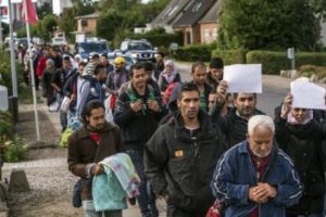 Un partid din DANEMARCA s-a prins cum e cu REFUGIAȚII