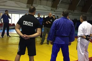 Poliţiştii locali se antreneaza cu un maestru italian