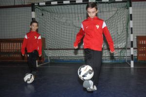 Milon: fotbal şi nu badminton!