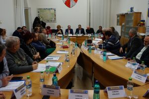 Comunele băcăuane îşi fac direcţie de audit