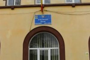 Școala Gimazială din Barcani primeşte numele Sfântului ierarh Andrei Șaguna  -Sfântul Mitropolit Andrei Șaguna va deveni patronul spiritual al Școlii Gimnaziale din Barcani.