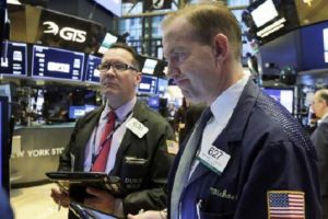 Vine o nouă criză financiară? Bursa americană se prăbuşeşte