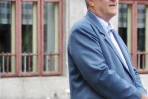 A aplecat dintre noi profesorul de matematică Teodor Nicolau