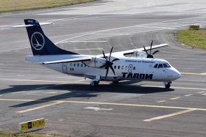 Aeronava Tarom care a plecat din Oradea spre Bucureşti a aterizat la Constanţa din cauza ceţii