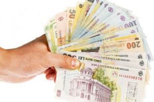 E DEZASTRU cu SALARIILE la IMM-uri. Două MILIOANE de SALARIAŢI au VENITURI mai MICI