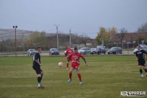 La Viitorul Spicul Daia Română, trei tineri fotbalişti din comună sub comanda lui Paul Ciucă