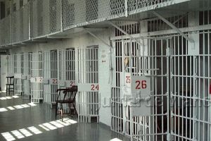 Fost puşcăriaş, în arest pentru că şi-a terorizat familia