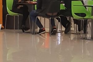 Imparatul e gol! Hal de 