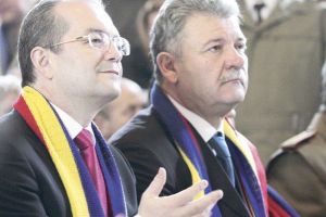 Consilierii PSD votează împotriva eliminării normei de hrană pentru Poliţia locală. Hava, cel mai bine plătit primar din România, face ce a învăţat de la Băsescu şi Boc: Ia de la săraci şi dă la bogaţi
