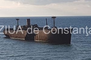 Simbolui Statiunii Costinesti, rupt in doua. Cum arata epava navei Evangelia (galerie foto)