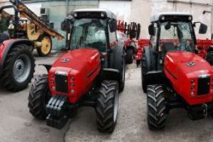 Impozit zero pentru tractoare, terenuri şi utilaje agricole