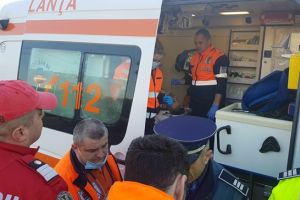 Barbat calcat de autobuz, pe podul din Badea Cartan