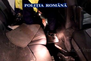 VIDEO: Reţea de contrabandişti de ţigări, destructurată de poliţişti